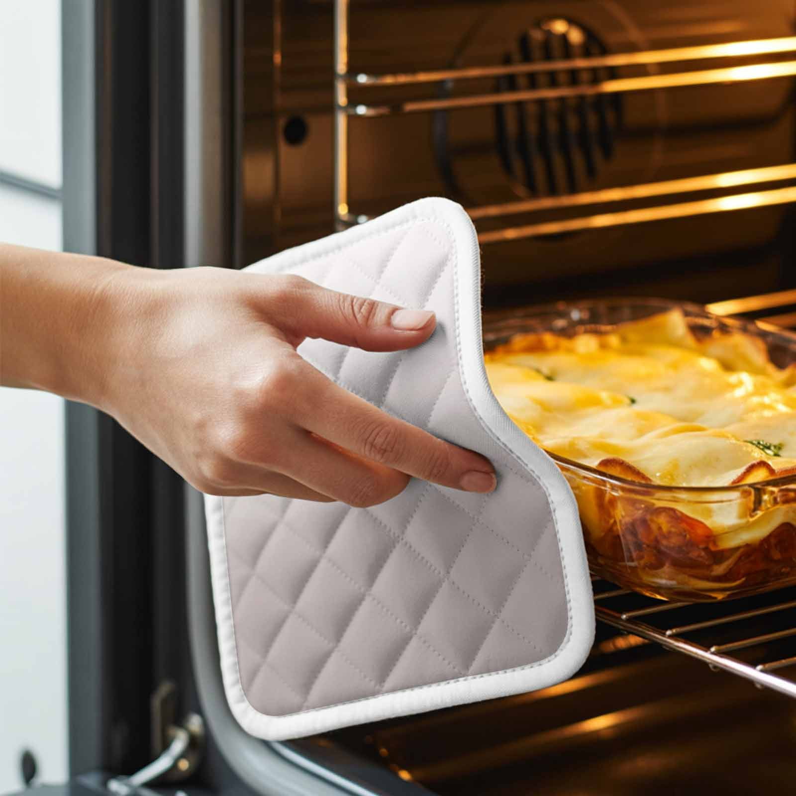 Beige Ombre Pot Holders for Kitchen Heatproof Potholder, 3 Pack White Gradient Modern Abstract Art Hot Pads Multipurpose Oven Pads Cloth Potholders Trivet for Cooking Baking