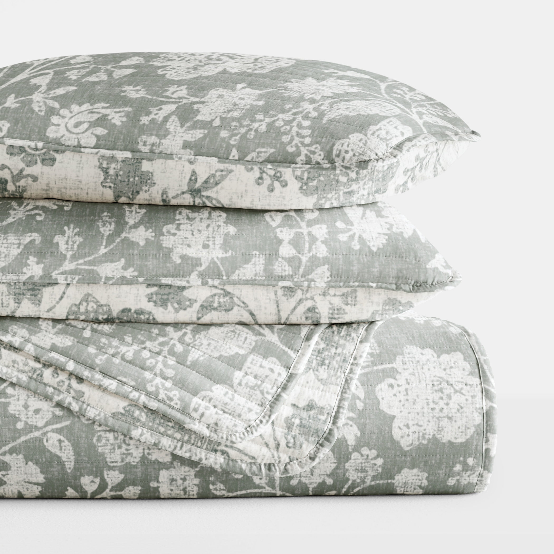 Lightweight Quilt Set Super Soft Wrinkle Resistant Quilted Coverlet Floral Patterns by Comfort Canopy