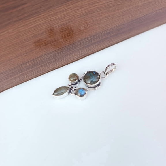 Labradorite Pendant 925 Sterling Silver Natural Gemstone Handmade Boho Pendant Jewelry Gift For Her