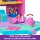 thumbnail image 3 of Set de juego Polly Pocket Pollyville Fresh Market con 2 muñecas, 3 of 7