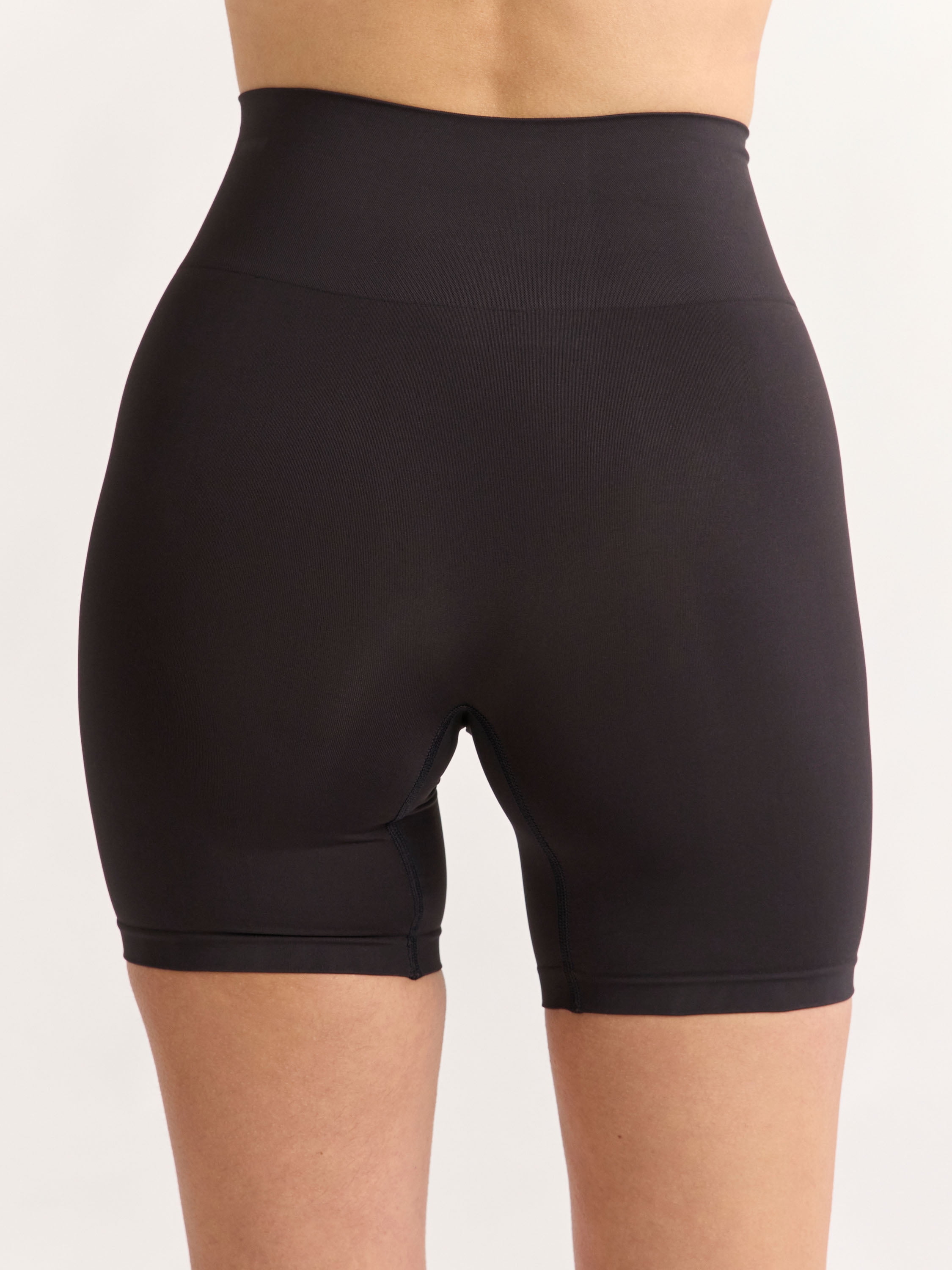 Joyspun Women's Everyday Seamless Bike Shorts, 6'' Inseam, Sizes S-XXXL