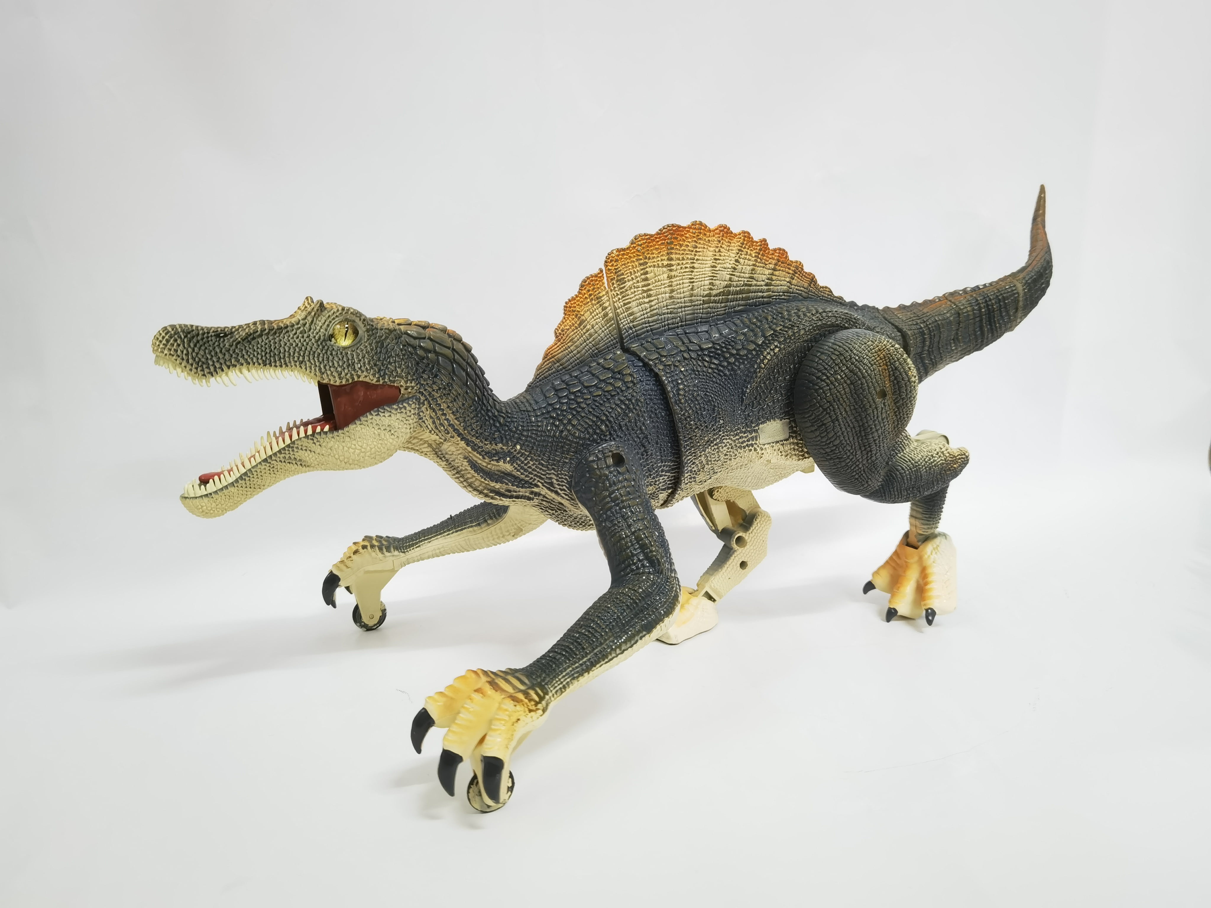 Remote Control Dinosaur Toys,RC Walking Robotic Dinosaur Toy w/ Light