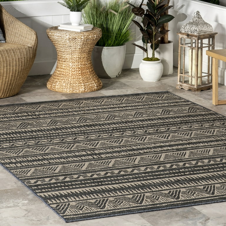 7' x 9' Blue and Gray Striped Indoor Outdoor Area Rug 7' x 9' Blue and Gray Striped Indoor Outdoor Area Rug