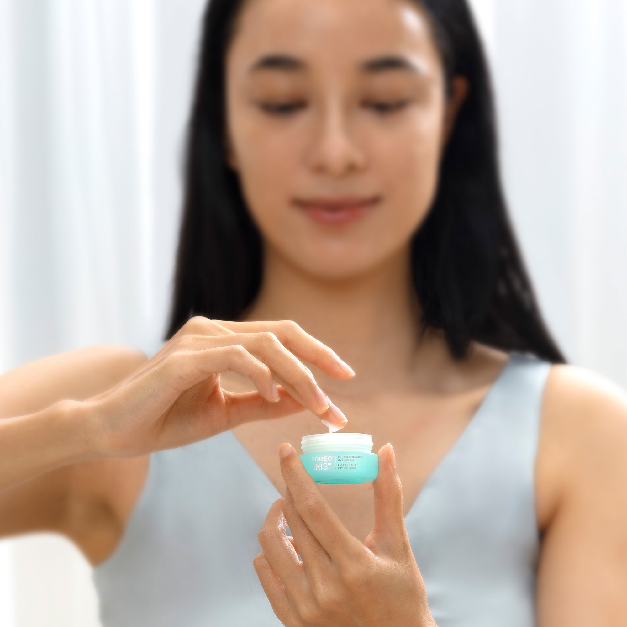 FOREO IRIS C-Concentrated Eye Cream, Brightening & Moisturizing, 0.5 fl oz