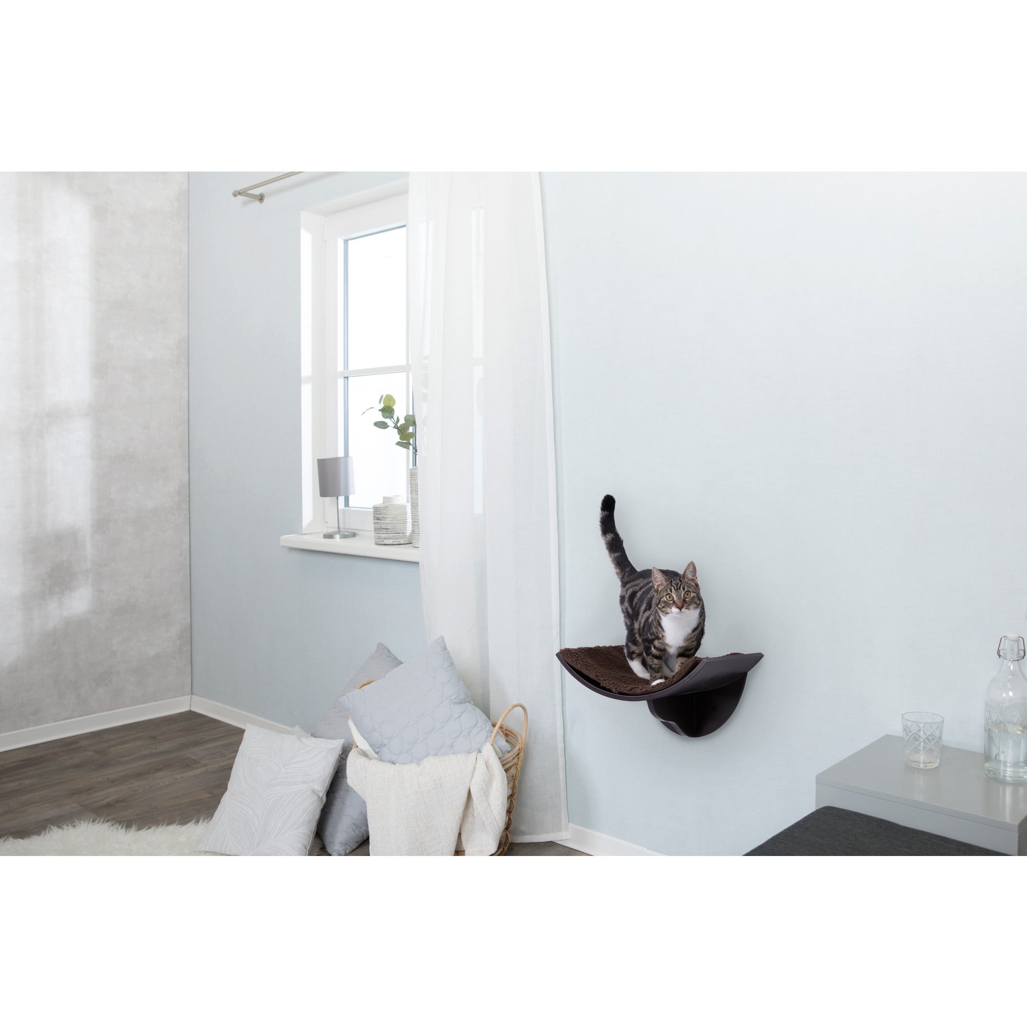 TRIXIE Lorena Space Saving Wall Mounted Cat Perch with Soft Cushion, Brown
