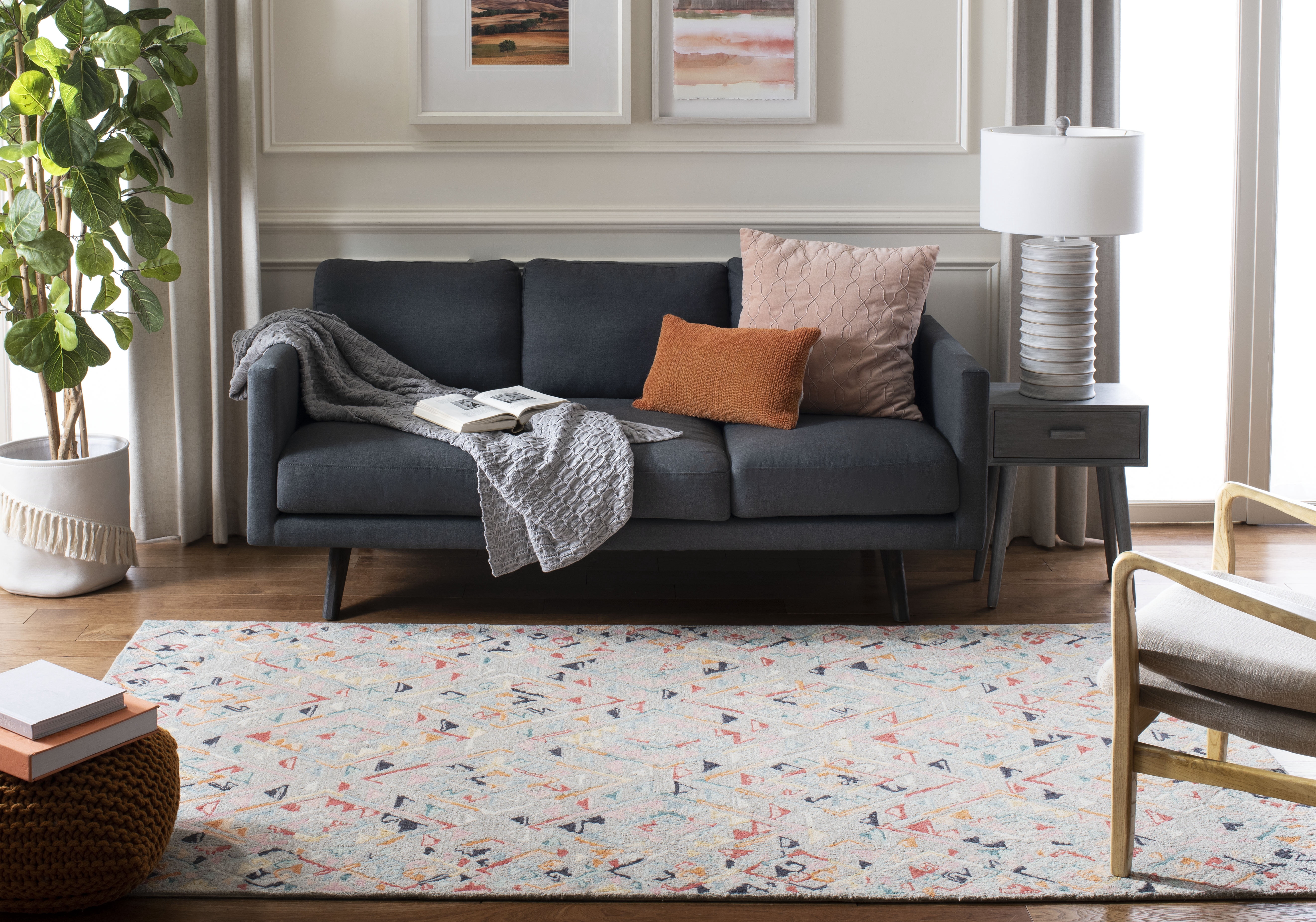 SAFAVIEH Micro-Loop Andrina Diamond Area Rug, Grey/Pink, 2'6" x 4'