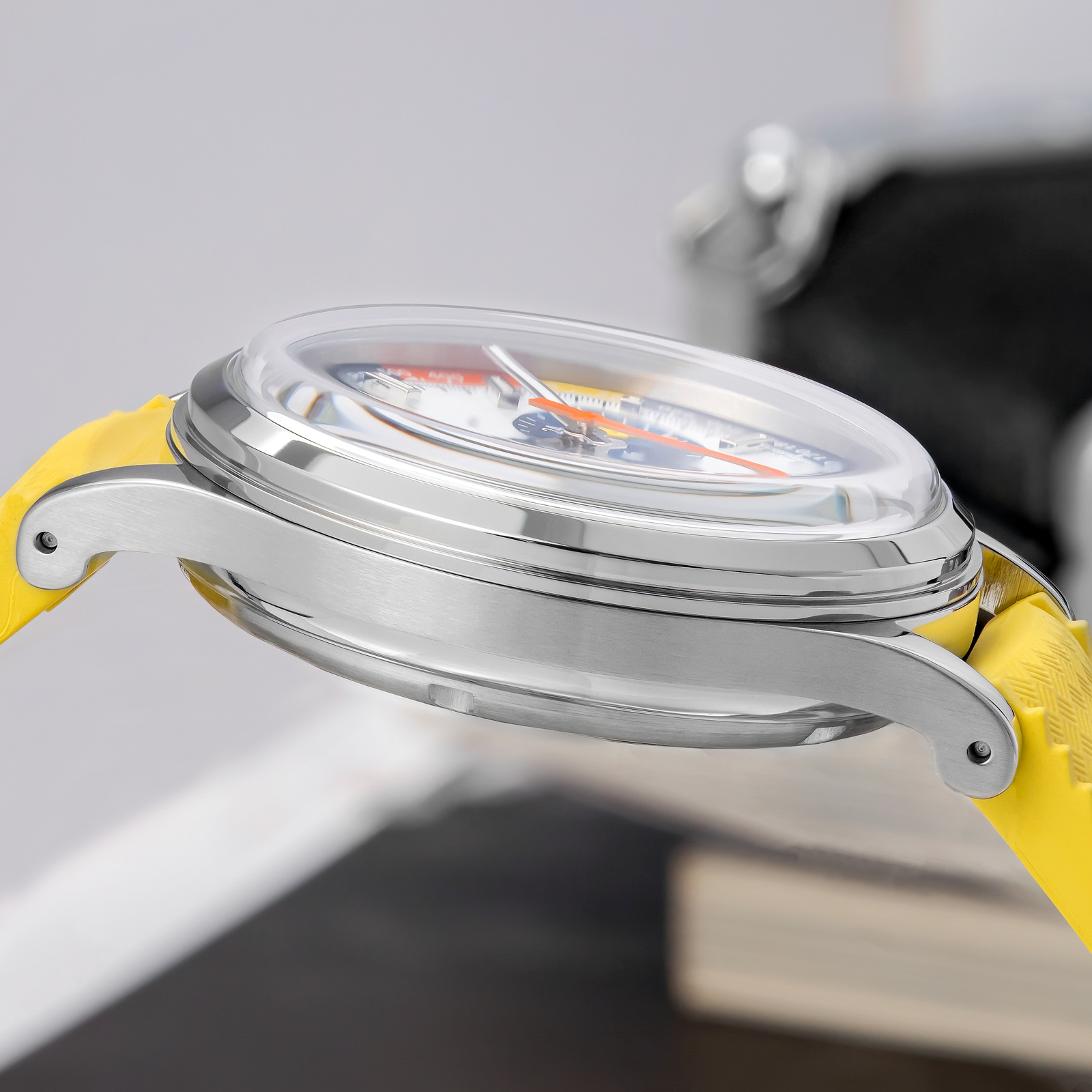 ADDIESDIVE Men's Watch, Stylish Panda Dial Chronograph Watch VK64 Movement 316L Stainless Steel 100M Water Resistant Dive Watch Luminous Analog Quartz Watch for Men