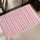thumbnail image 4 of Alfombra antideslizante para baño, alfombra de piso para ducha, baño antideslizante, tapete de succión con cuadrícula impermeable para inodoro - Rosa, 4 of 6