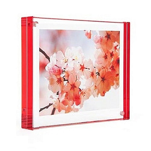 The original acrylic 4x4 MAGNET FRAME with Red Edge by Canetti - 4x4