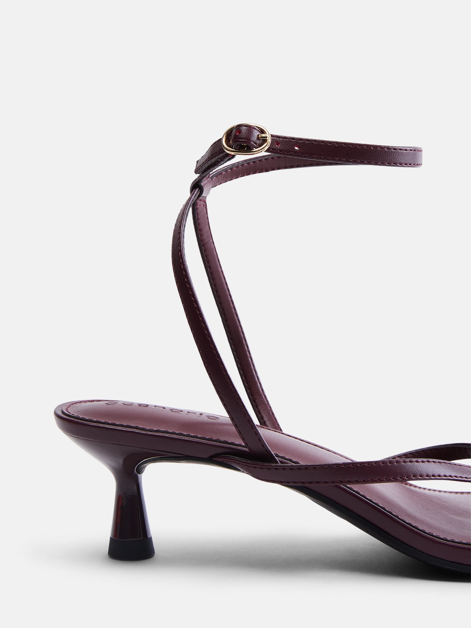 Scenario Women's Strappy Heels with Metal Ornament