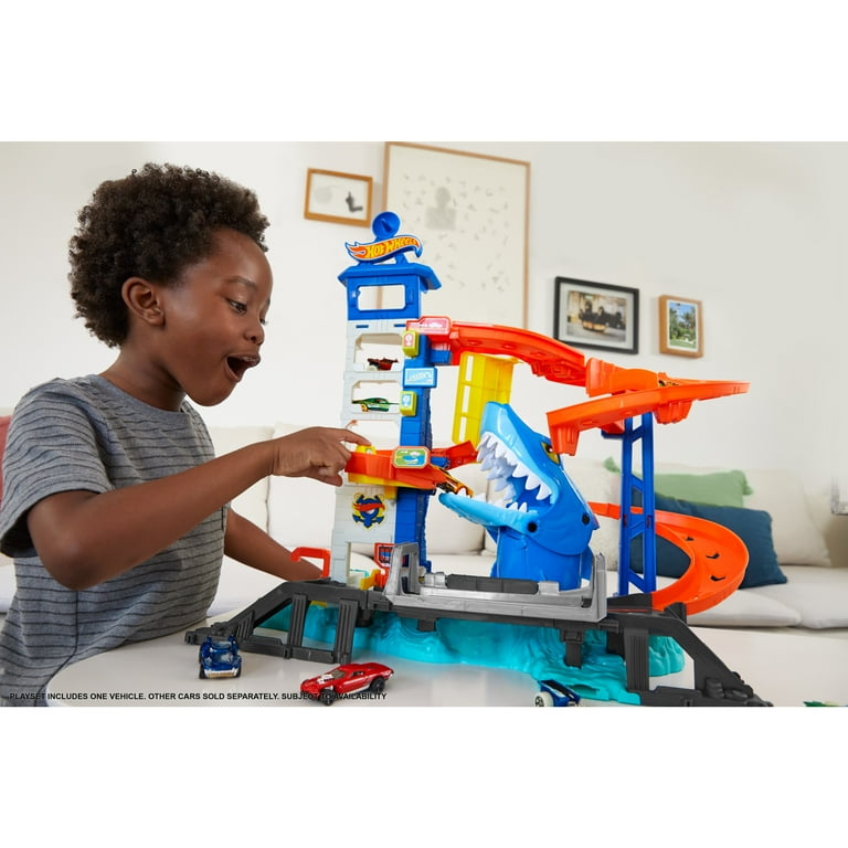Hot Wheels City Shark Attack Chomp Garage Track Set with 1:64 