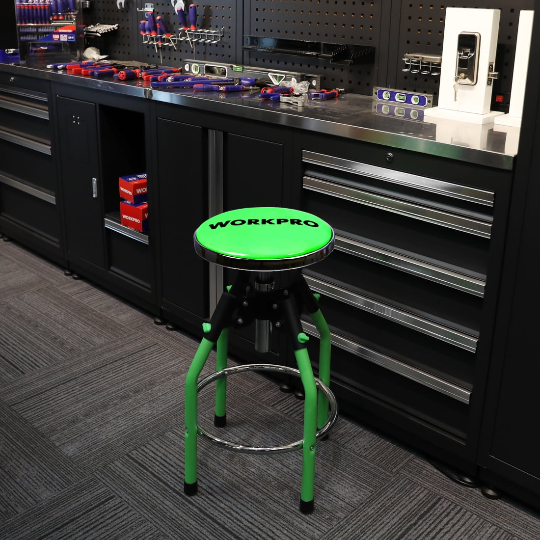 WORKPRO Heavy Duty Adjustable Hydraulic Shop Stool Garage Bar Stool 29in to 33. 86in 330 Pound Capacity Green