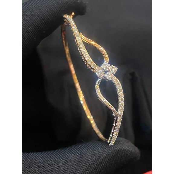 Pave 1.30 Carats Round Brilliant Cut Natural Diamonds Wave Bracelet In Hallmark 14K Multi-Tone Gold