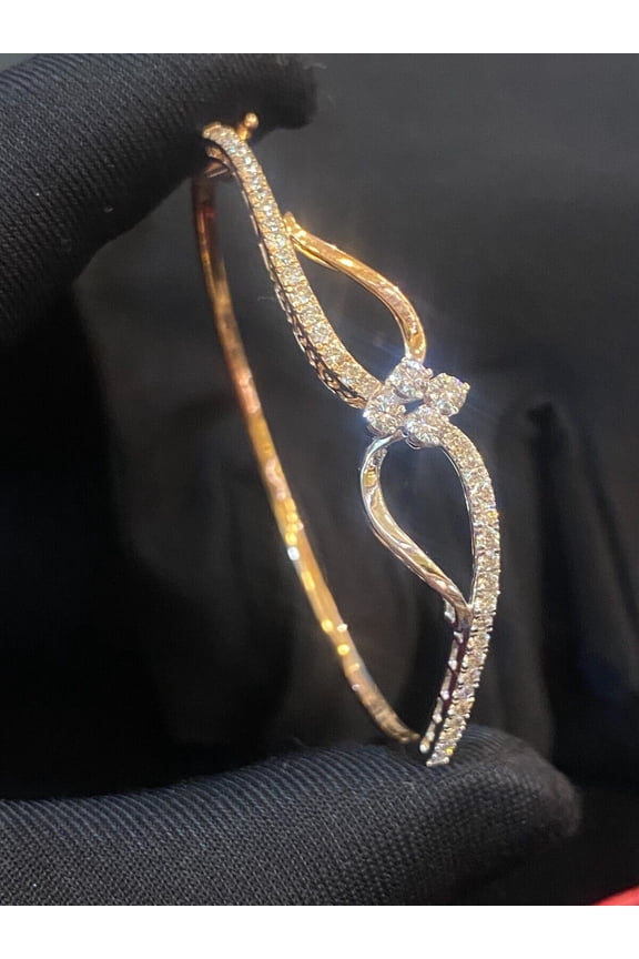 Pave 1.30 Carats Round Brilliant Cut Natural Diamonds Wave Bracelet In Hallmark 14K Multi-Tone Gold