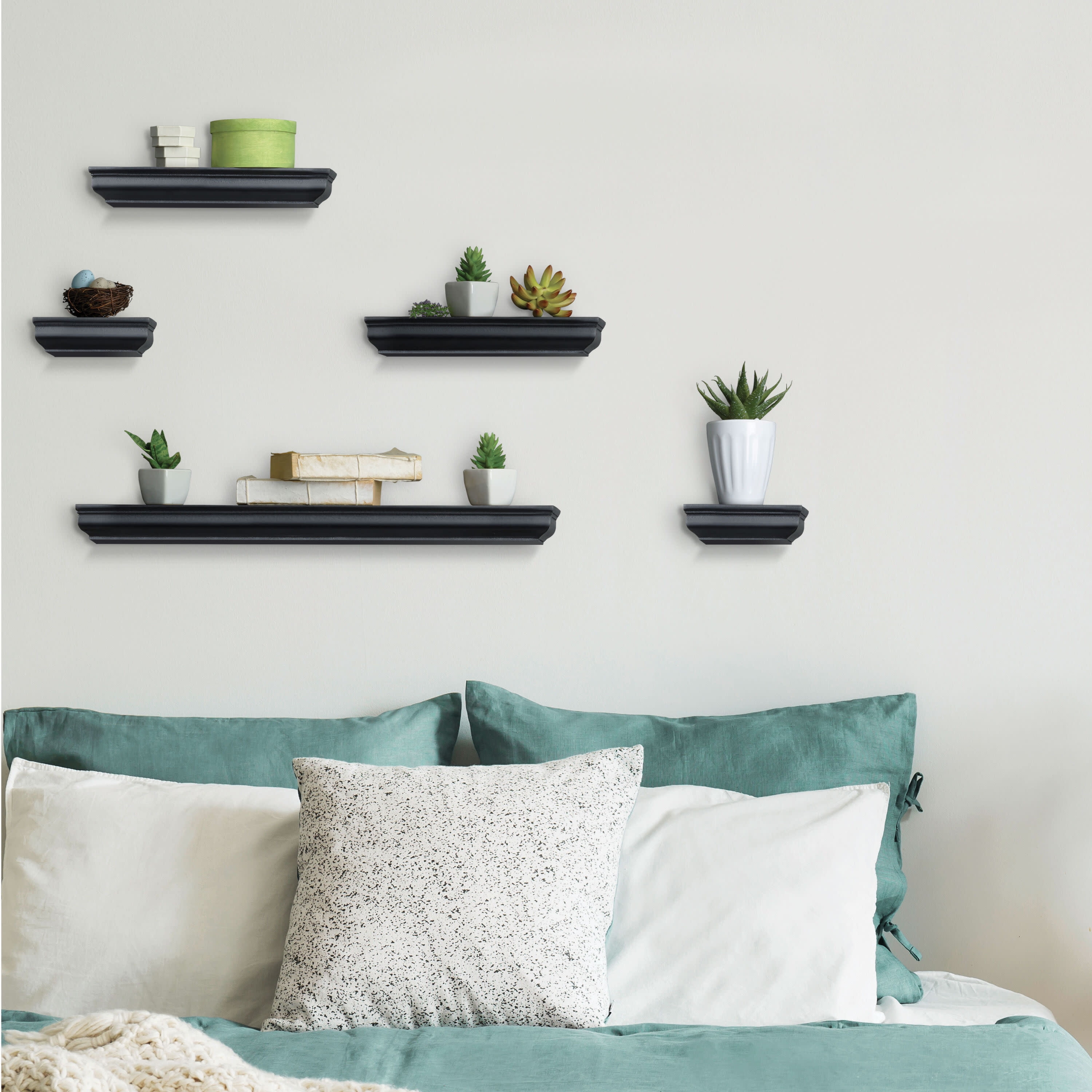 Melannco Floating Molding Shelves Set of 5 Black