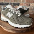 thumbnail image 2 of New Balance 1906R Dark Moss Frappe M1906FC Shoes Sneakers Men's 8 Women's 9.5, 2 of 5