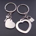 thumbnail image 3 of RCMOMENT Fashion Sweethearts Metal Llavero Mujeres y Hombres Letras Llavero Colgante Carevas Llavero, 3 of 6