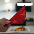 thumbnail image 4 of Handy Housewares Escurridor De Ollas De Plástico De Mano, Colador De Pasta, Fideos Y Verduras Con Asa, Se Adapta A Ollas De Hasta 9 ", Rojo, 4 of 4