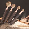 thumbnail image 4 of Juego de 4 cucharas medidoras de acero inoxidable y oro rosa con mango de madera de nogal, utensilios de cocina para hornear Unbranded 3118200012911, 4 of 7