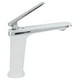 thumbnail image 5 of Grifo de baño moderno con suministro de agua fría y caliente, acabado en plata blanca, estilo nórdico, grifo para lavabo G1/2, 5 of 8