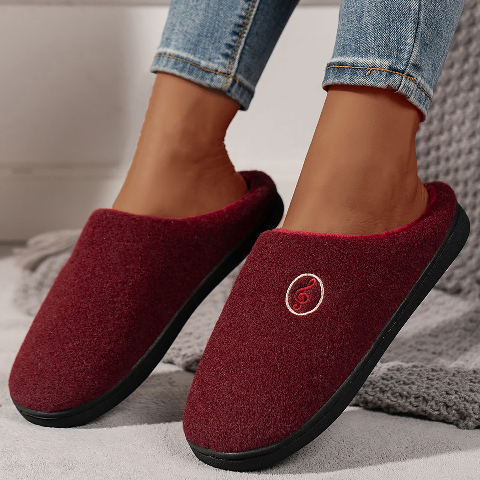 Chaussons Fourrés Unisexe – Pantoufles Douces, Semelle Antidérapante, Hiver, Maison