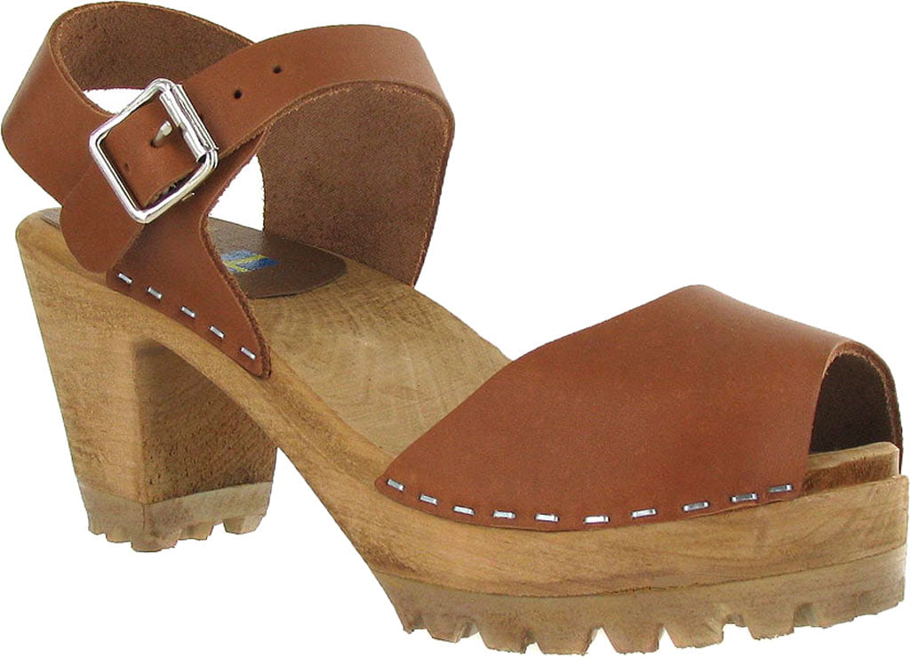 Alexia Tan Flatform Slider With Crossover Front Strap & Large Buckle Detail 