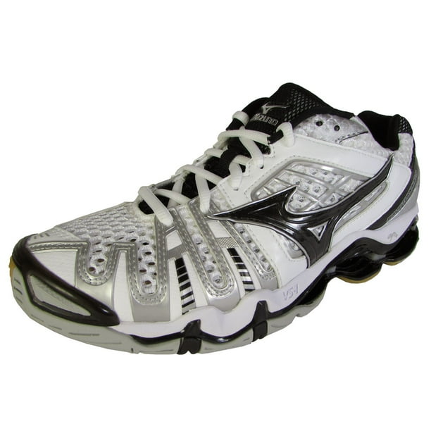 mizuno tornado 8