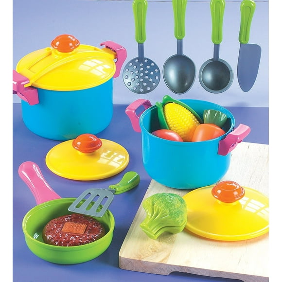 Small World Toys Living - Young Chef Cookware 11 Pc. Playset