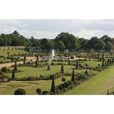Garden Hampton Court Palace - LAMINATED POSTER Palace Hampton Court Sophistication Gardens Poster Print 24 x 36