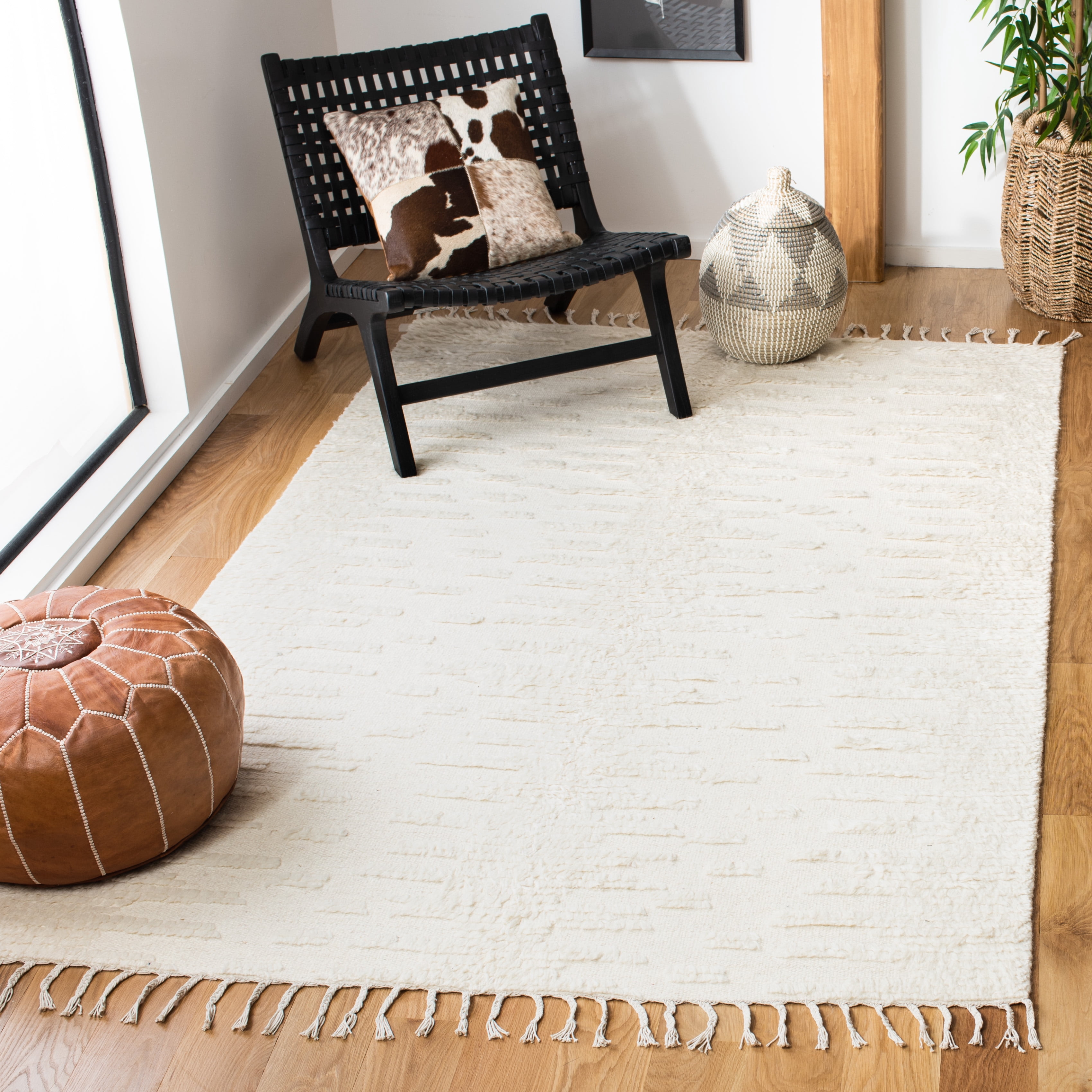 SAFAVIEH Casablanca Albert Solid Wool Area Rug, Ivory, 9' x 12'