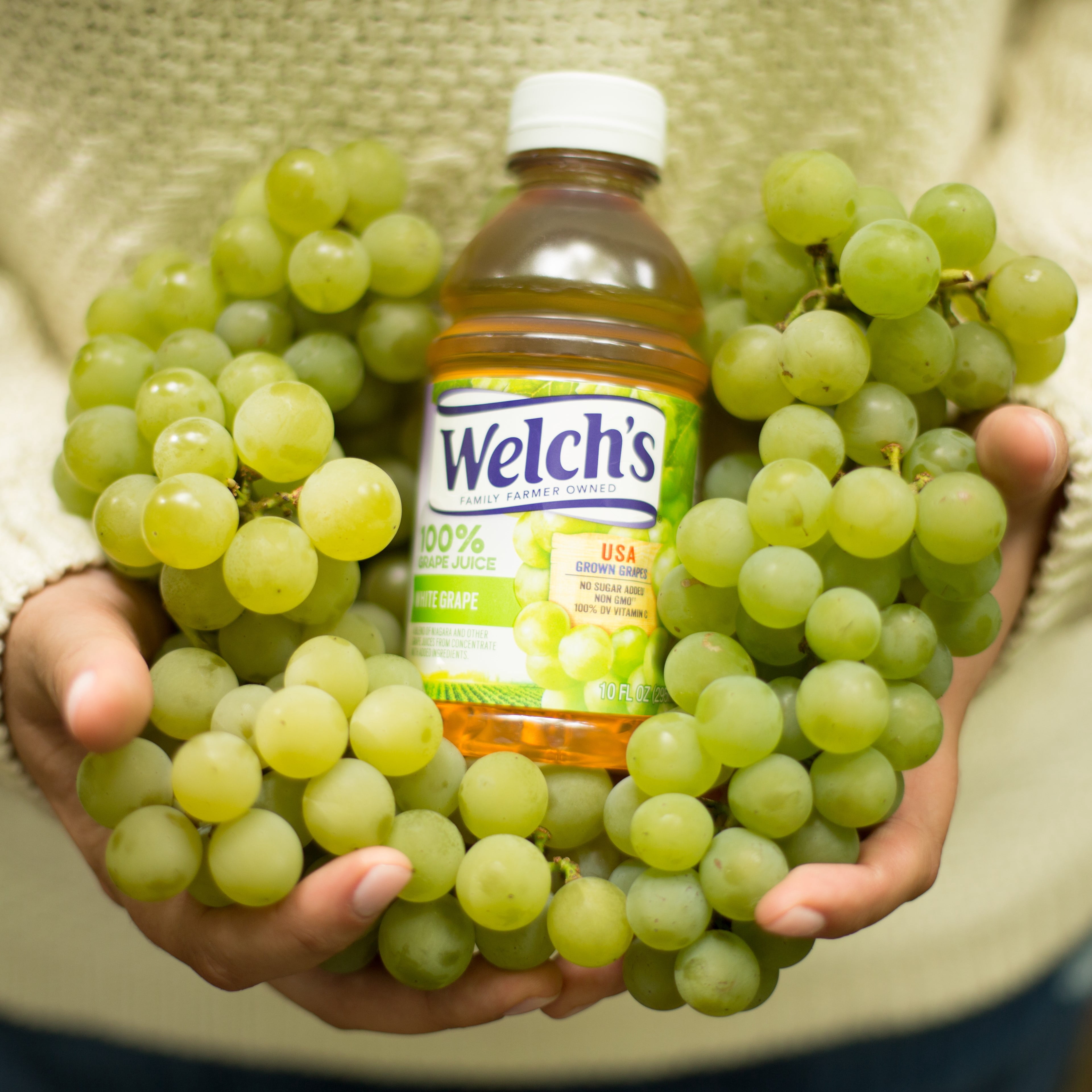 Welch's 100% Grape Juice, White Grape, 10 fl oz On-the-Go Bottle (Pack of 6)