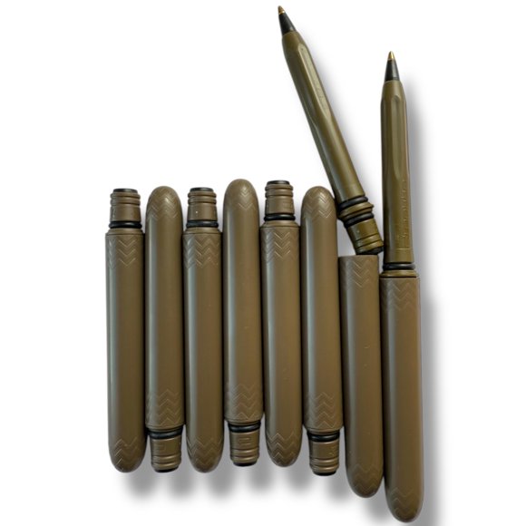 Bolígrafo Pokka fabricado en EE. UU. paquete de 8, tinta negra impermeable