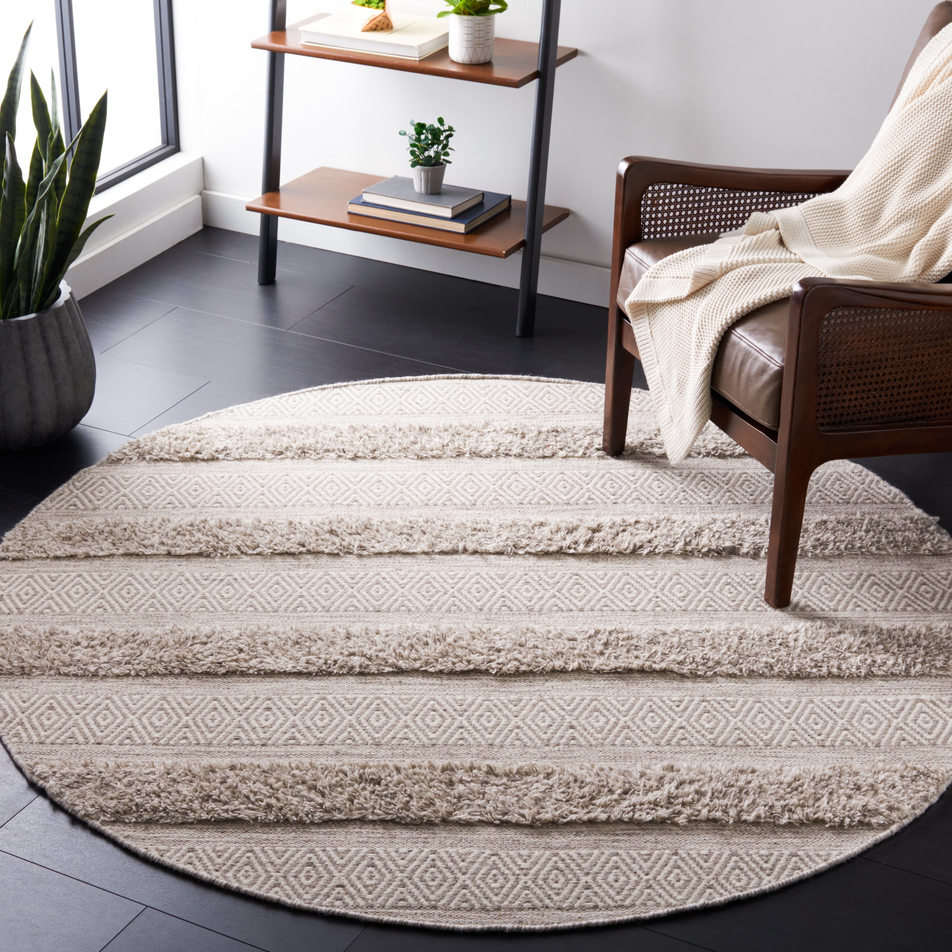 SAFAVIEH Vermont Zavier Stripe Area Rug, Beige/Grey, 6' x 6' Round