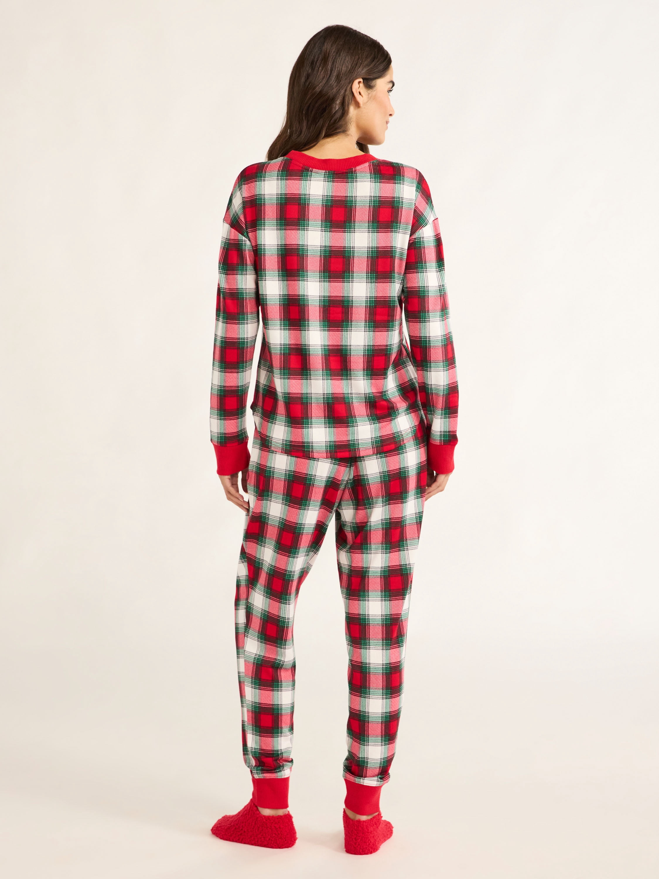 Joyspun Women's Plaid Top, Joggers and Socks Pajama Gift Set, 3-Piece, Sizes S-3X