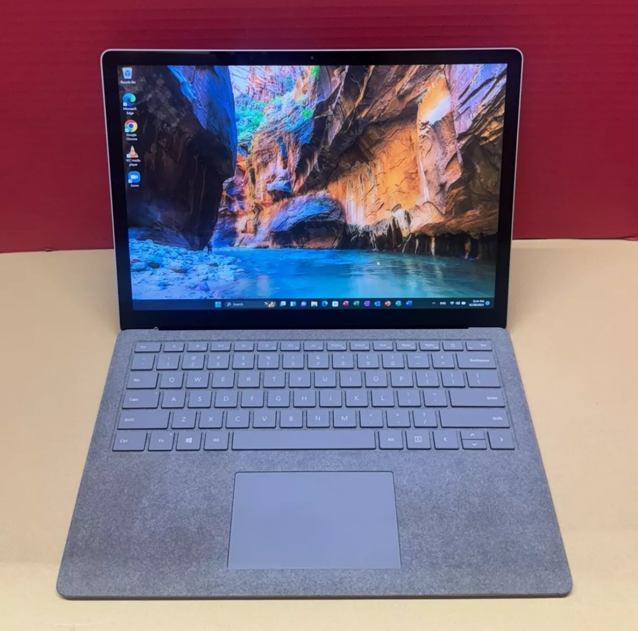 Microsoft Surface Laptop 2, 13.5