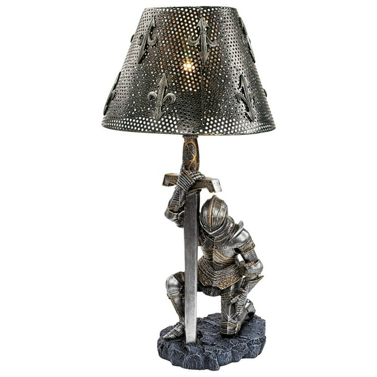 Design Toscano At Battle's End Sculptural Lamp - Set of 2