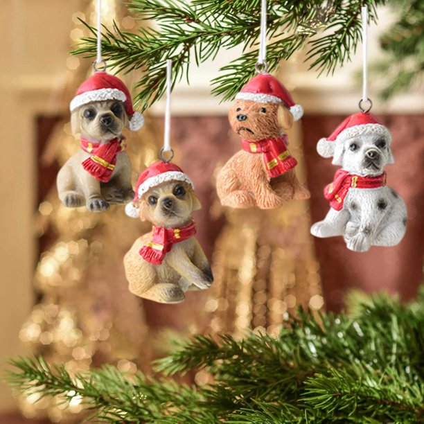 4 mini adornos navideños de resina con colgante navideño.