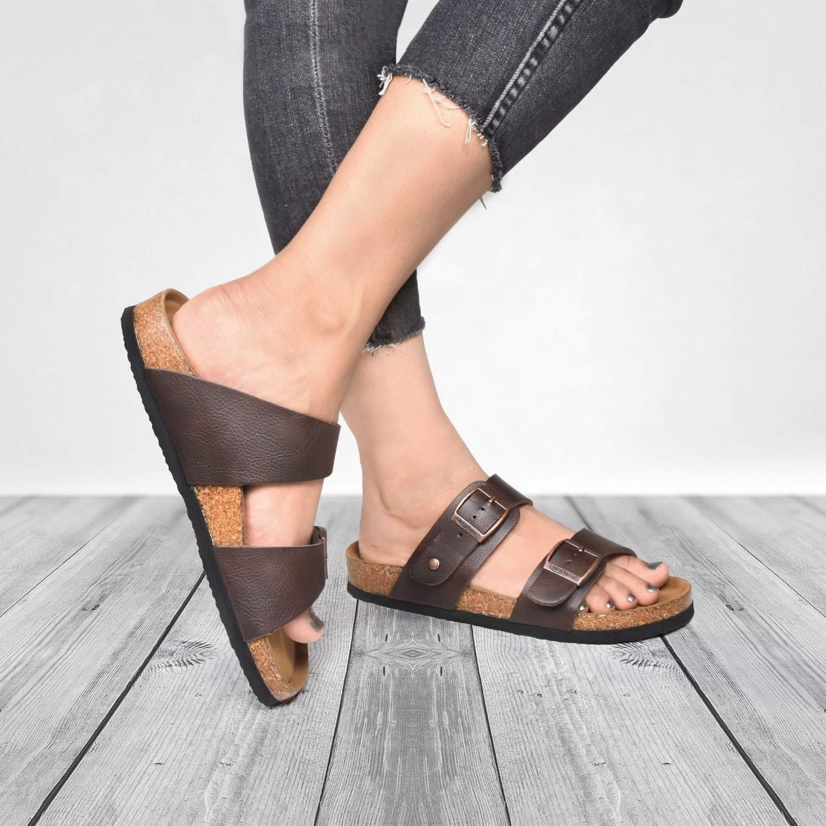 casual sandals with arch support