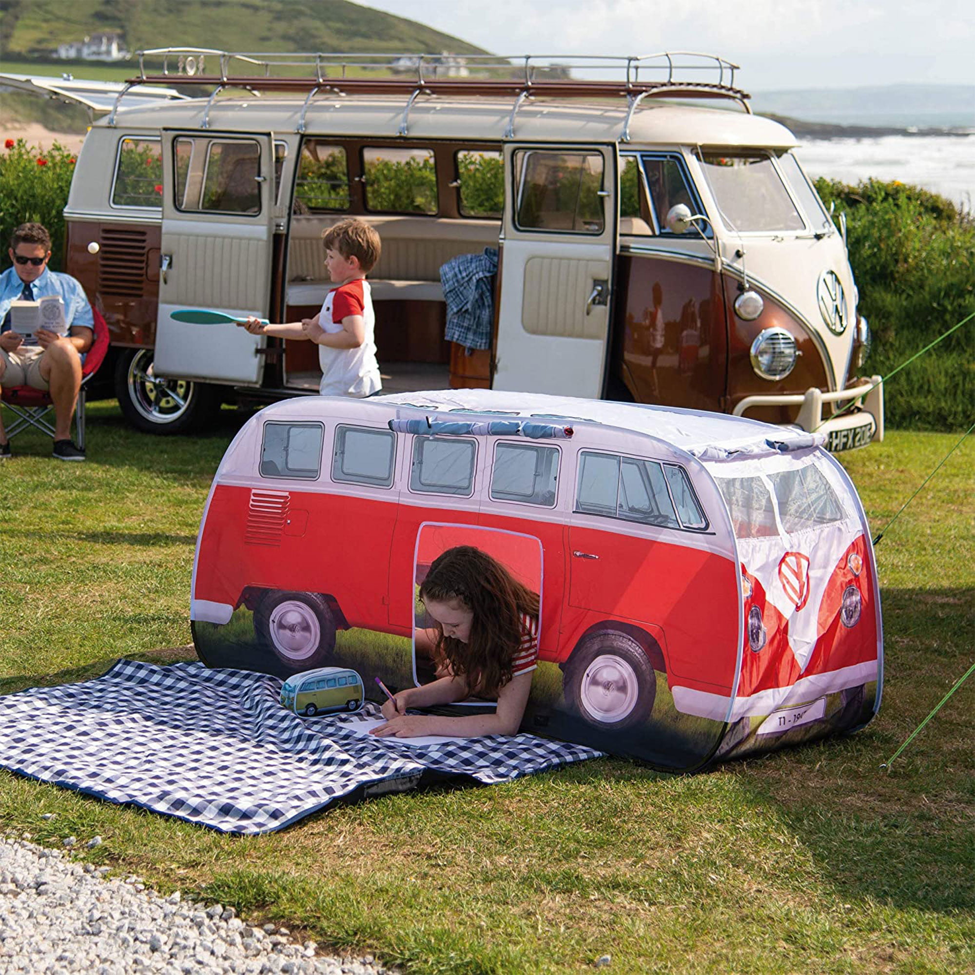 Fryse eftermiddag ungdomskriminalitet VW Licensed Range Kids Pop Up Camper Van Play Tent with Carry Bag, Red -  Walmart.com