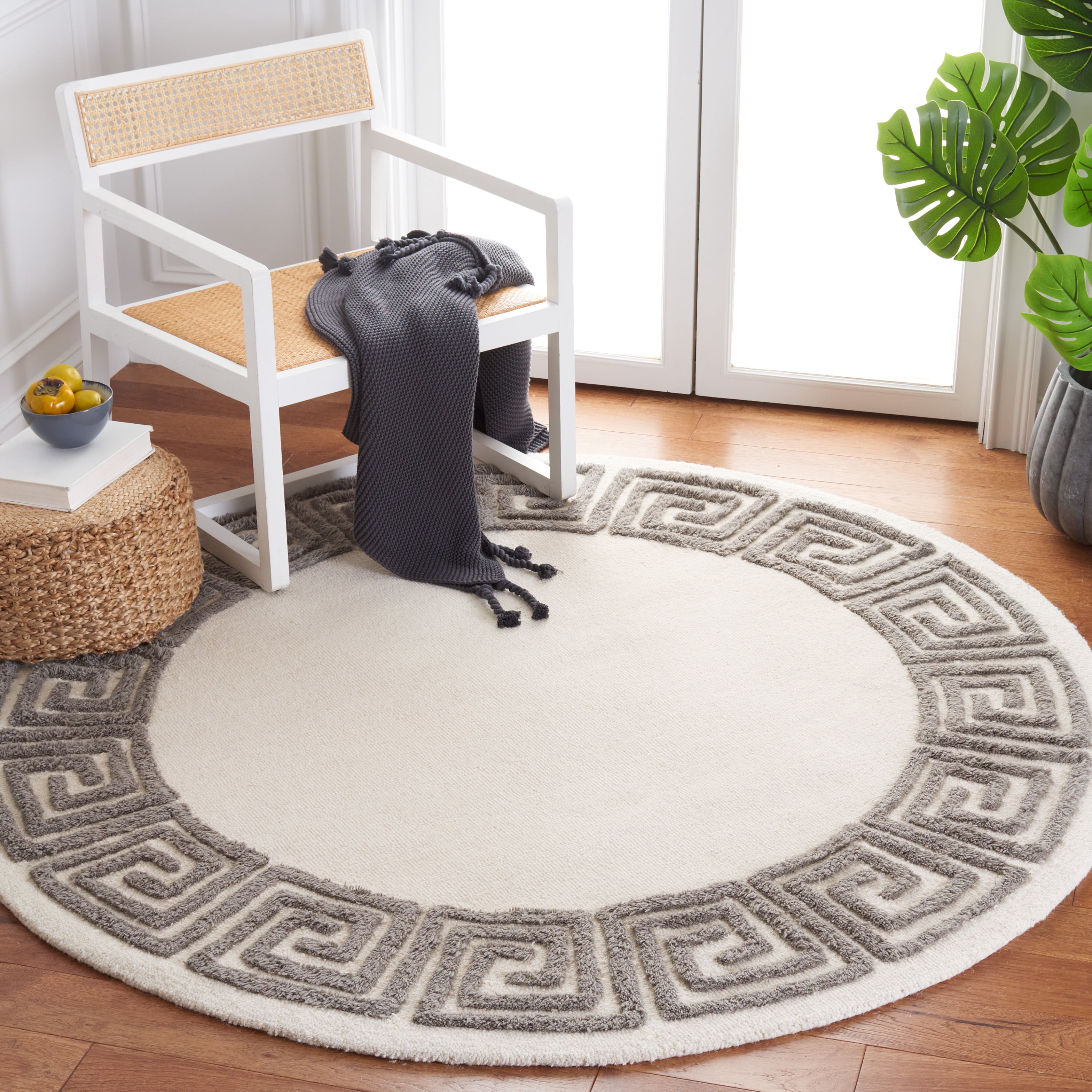SAFAVIEH Metro Ethelred Bordered Area Rug, Ivory/Grey, 6' x 6' Round