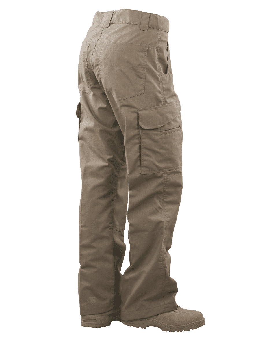 Buy Men's Whis Off-White Tapered Cargo Pant Online | SNITCH