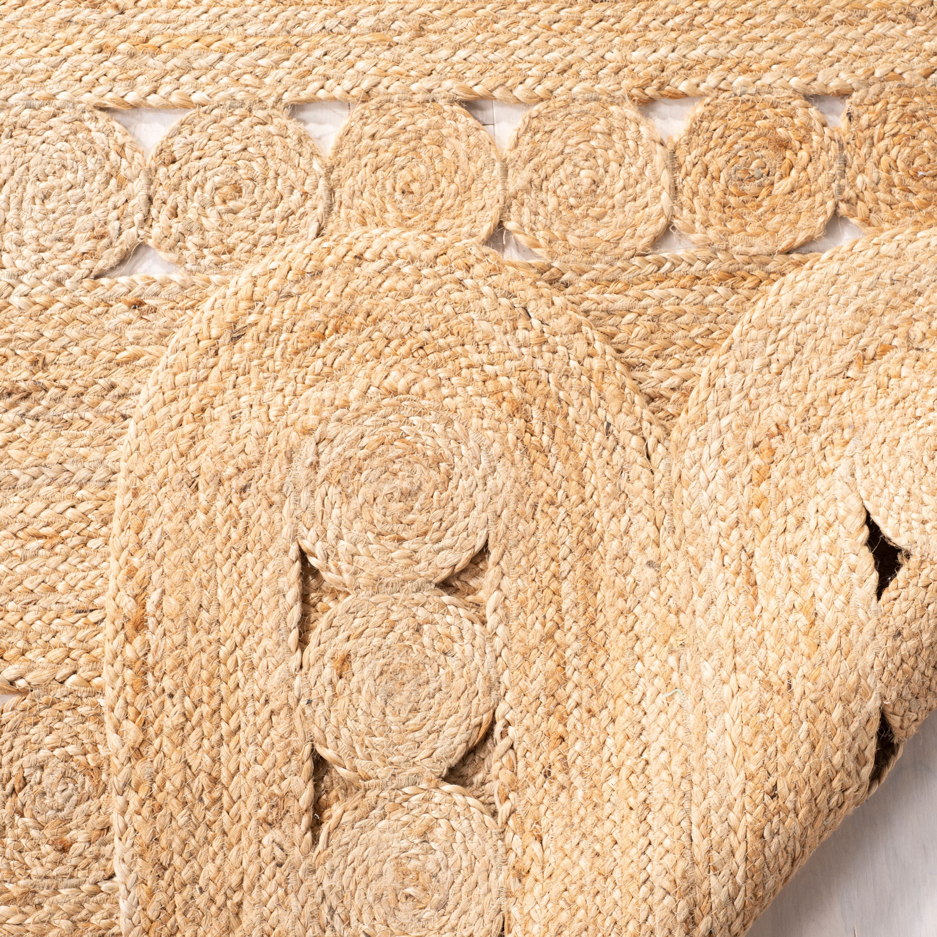 SAFAVIEH Natural Fiber Kaelee Braided Geometric Jute Runner Rug, Natural, 2'6" x 8'