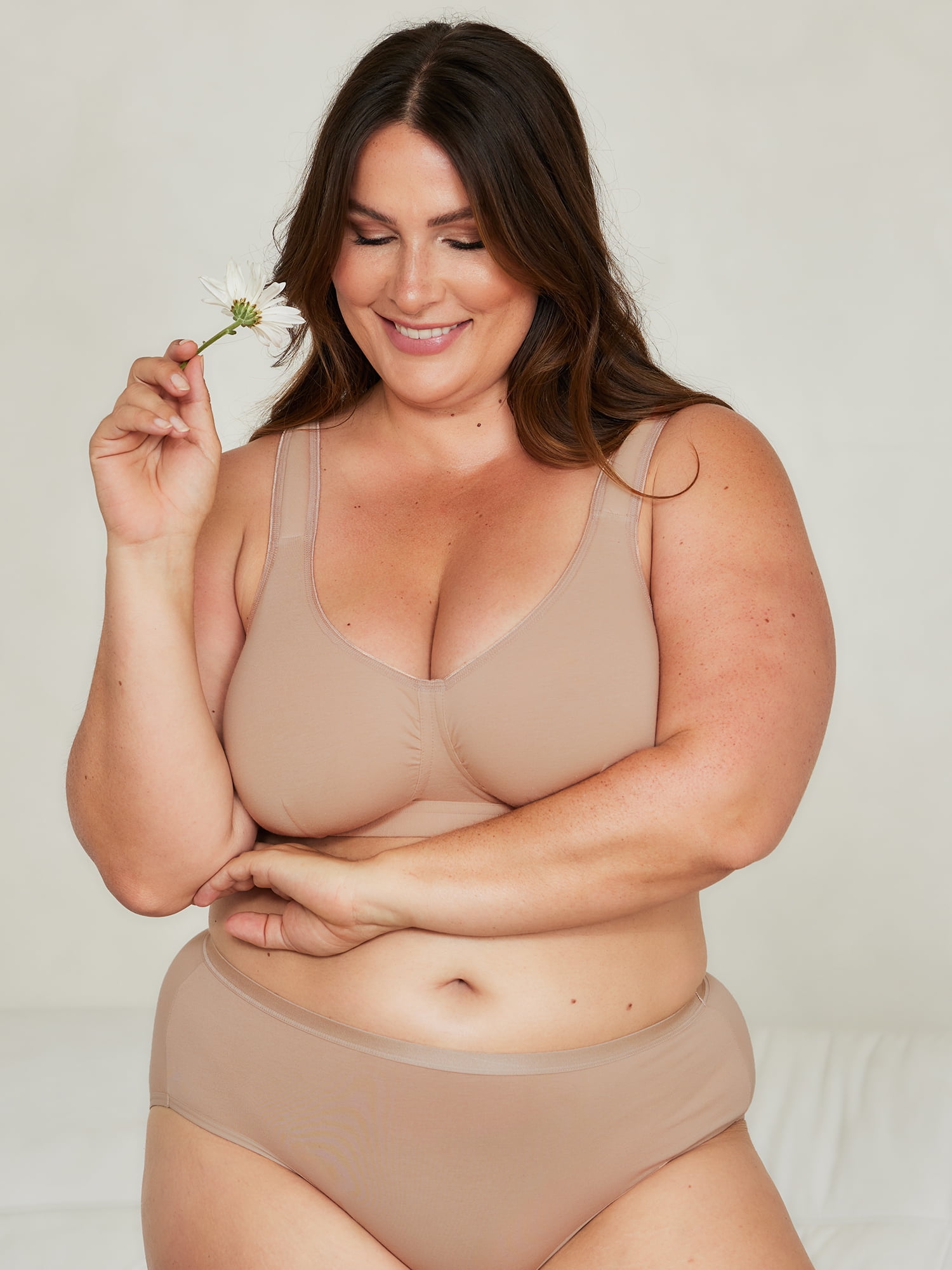 Leading Lady, The Evie, Unpadded Wireless Bra, Medium Support, Breathable Cotton Bra, Padded Straps, Comfort Bra (Women's & Women's Plus)