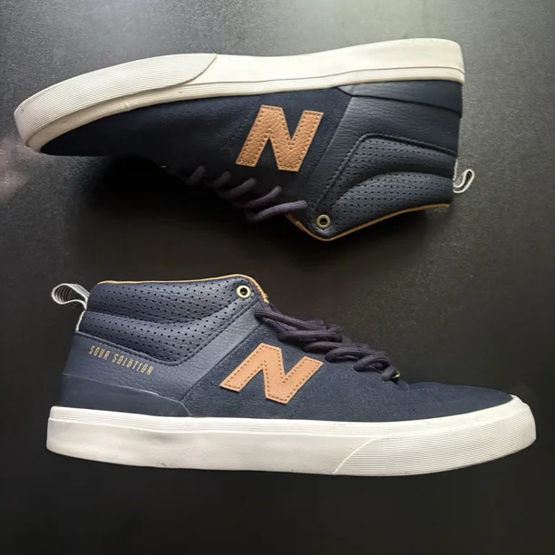 New Balance 379 Mid Navy/Gold Sour Solution Size 9 sneakers casual preppy