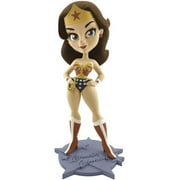 Lynda Carter Wonder Woman Retro Summer Excl 7In Vin Fig (Net)