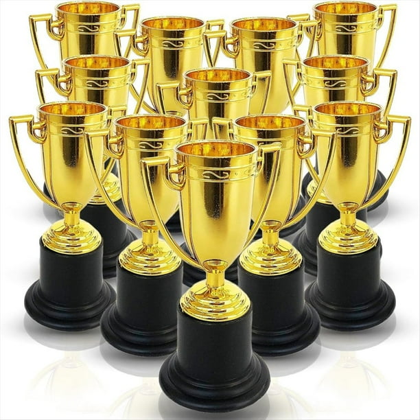 Trofeo de Copa Dorada de Plástico para Niños, Paquete de 40, Premios de Premio por Logros de 3,8 Pulgadas, Reconocimiento Ideal para la Escuela y los Deportes