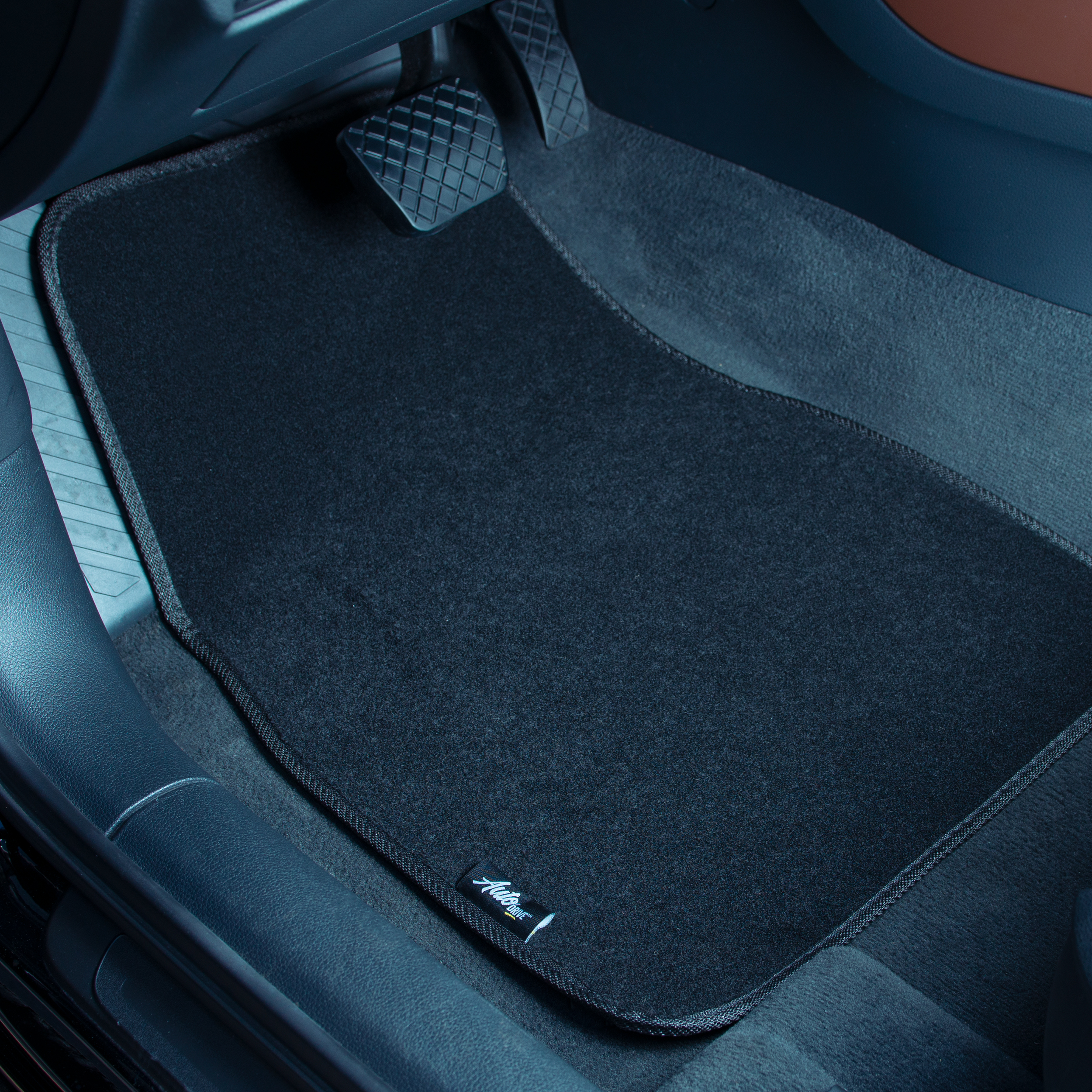 Auto Drive 4-Piece Medium Pile Carpet Floor Mats Black photo 3