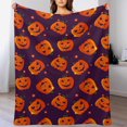 thumbnail image 1 of Manta de Halloween con esqueleto fantasma y calabaza, manta de franela para Halloween, para sala de estar, cama, silla, decoración, 1 of 5