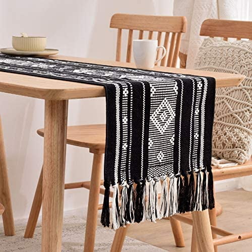 Modern table runner online