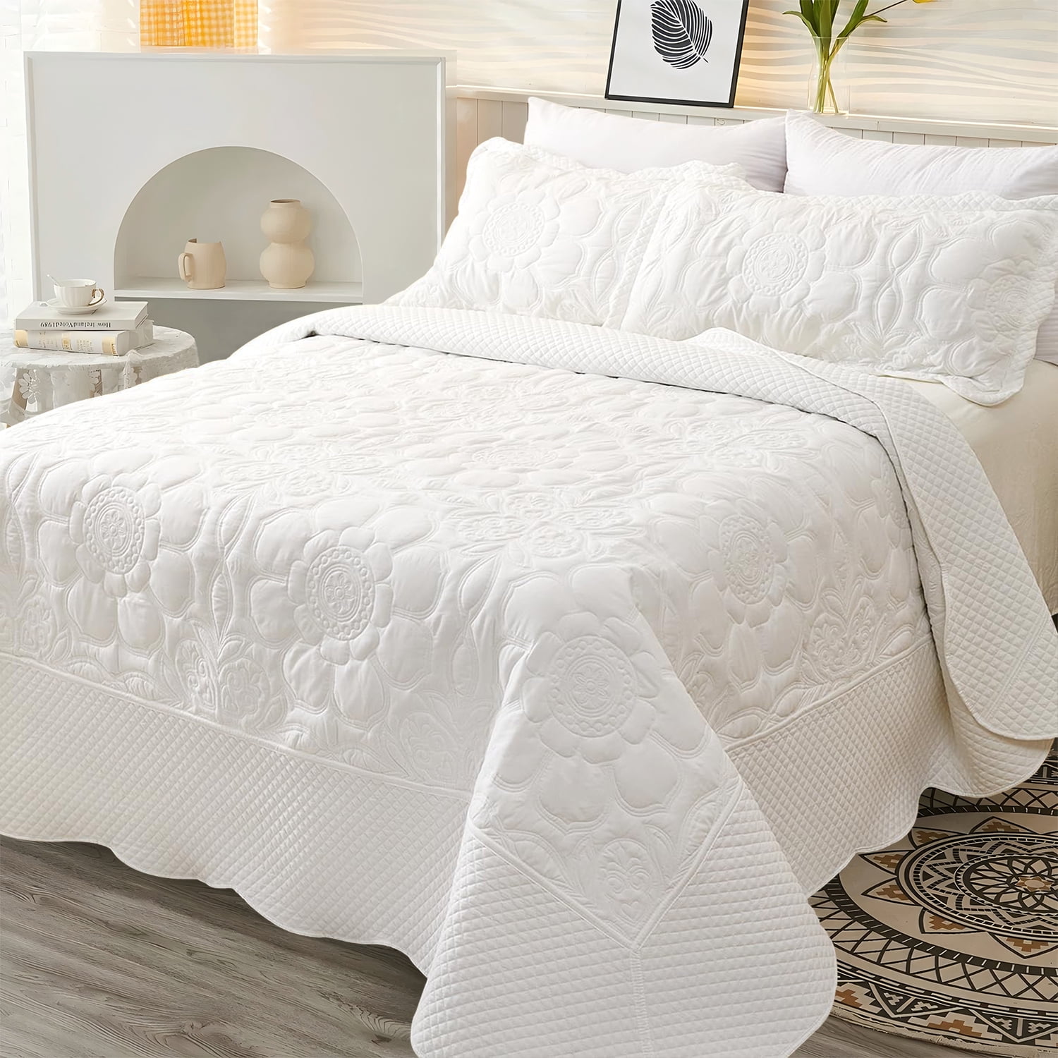 Evenhug 3 Piece Oversized King Size Quilt Set Lightweight Reversible Bedspread Coverlets for All Seasons, White
